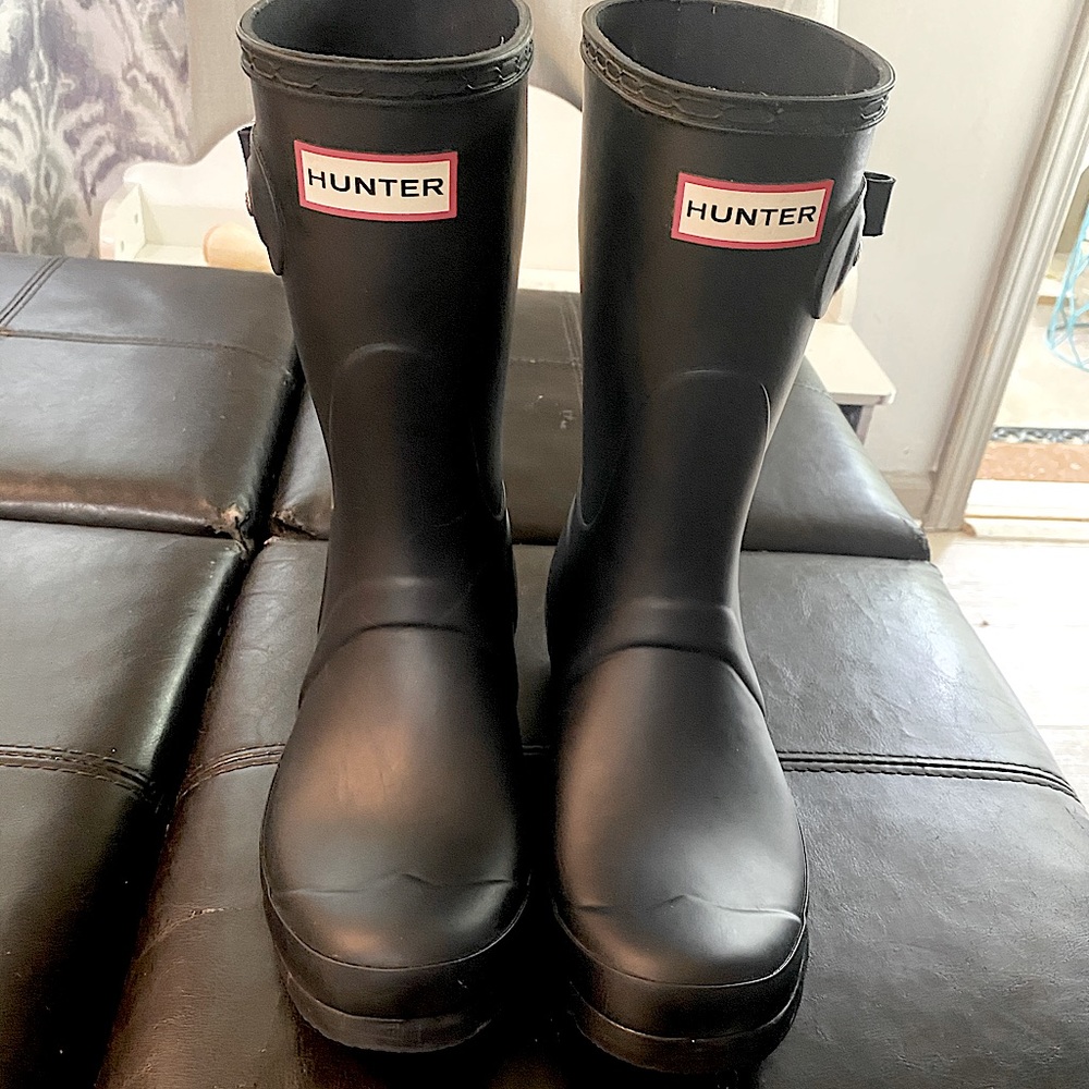 Size 7! Short Hunter boots